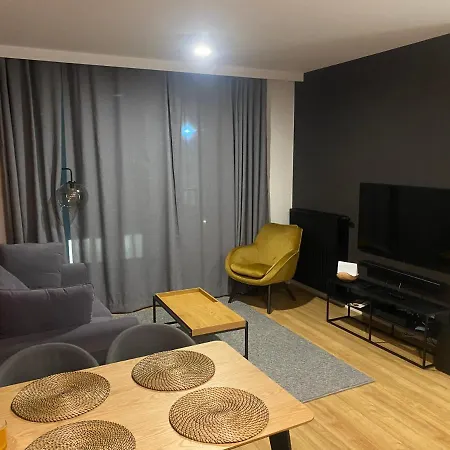 מלון דירות Bruno I Bianca W Symphony Modern Tower 2 I 3 Pietro גדינייה