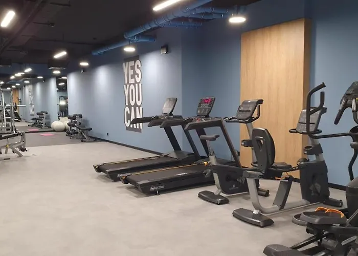 Bruno I Bianca W Symphony Modern Tower 2 I 3 Pietro 公寓式酒店 格丁尼亚