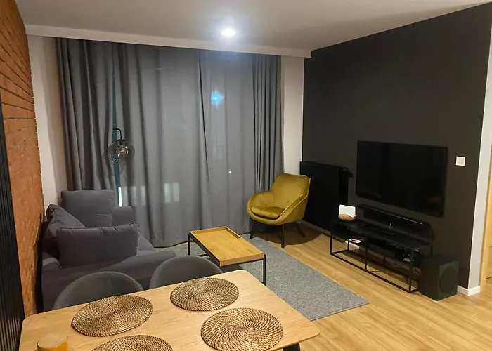 公寓式酒店 Bruno I Bianca W Symphony Modern Tower 2 I 3 Pietro 格丁尼亚